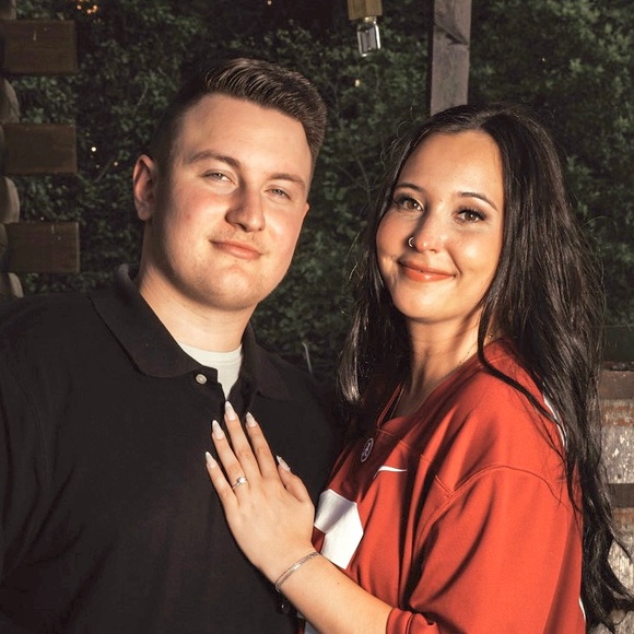 Meet your Posher, Taylor - Picture 1 of 1